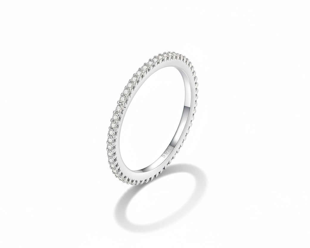 Silver Ring with Moissanites