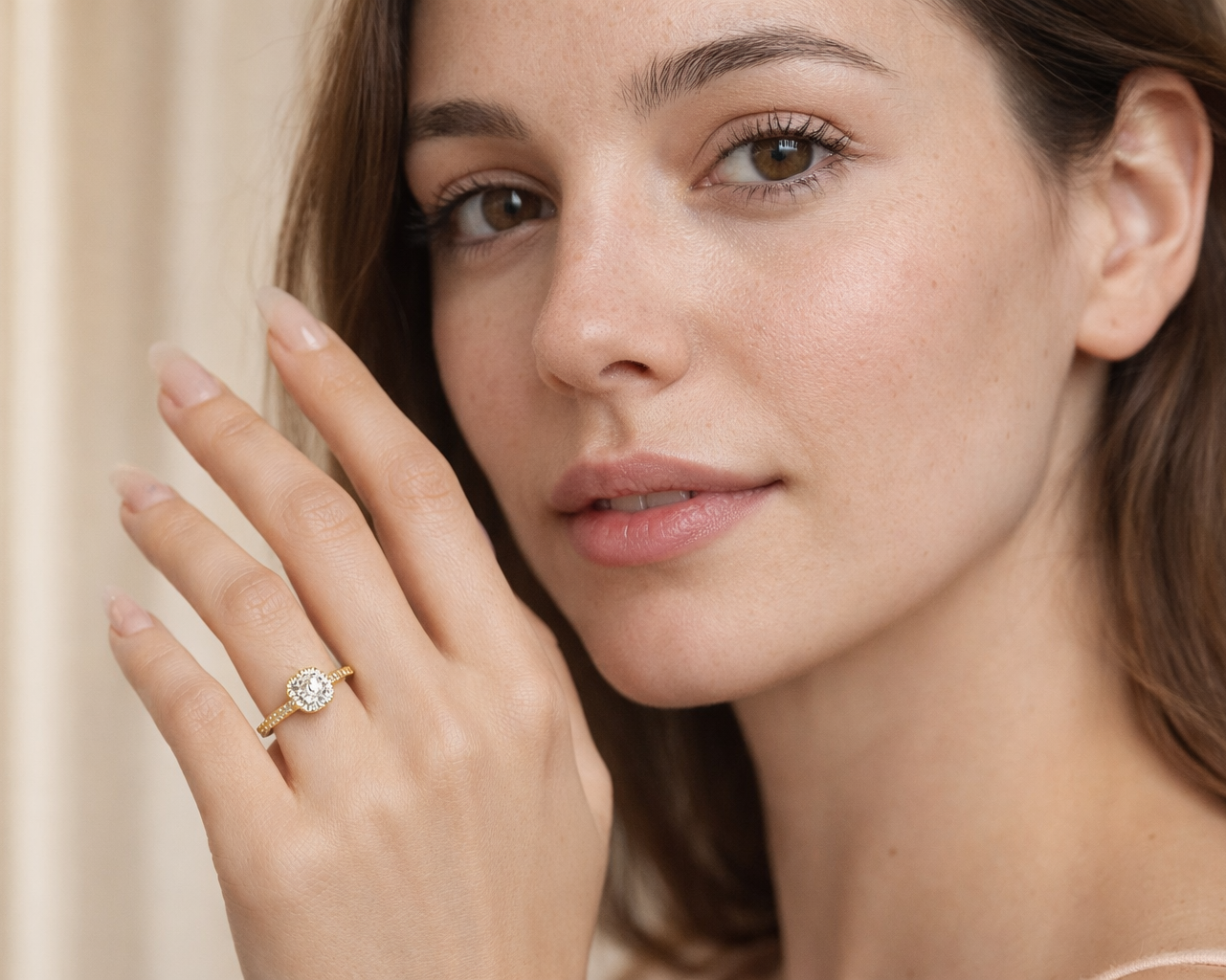 Luminance Gold-plated Ring with Moissanites