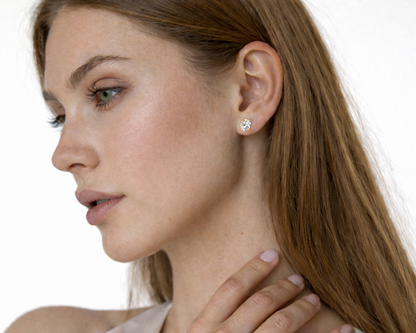 Elegance Gold-plated Earrings with Moissanites