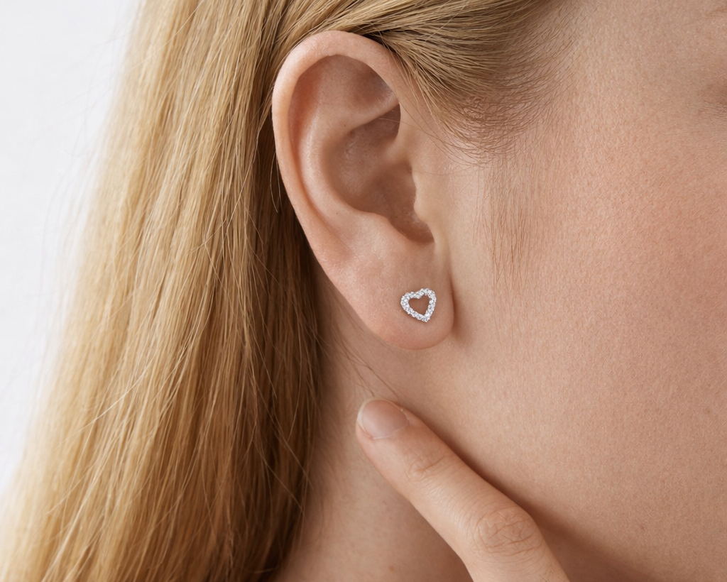 Amoria Heart Silver Earrings with Moissanites
