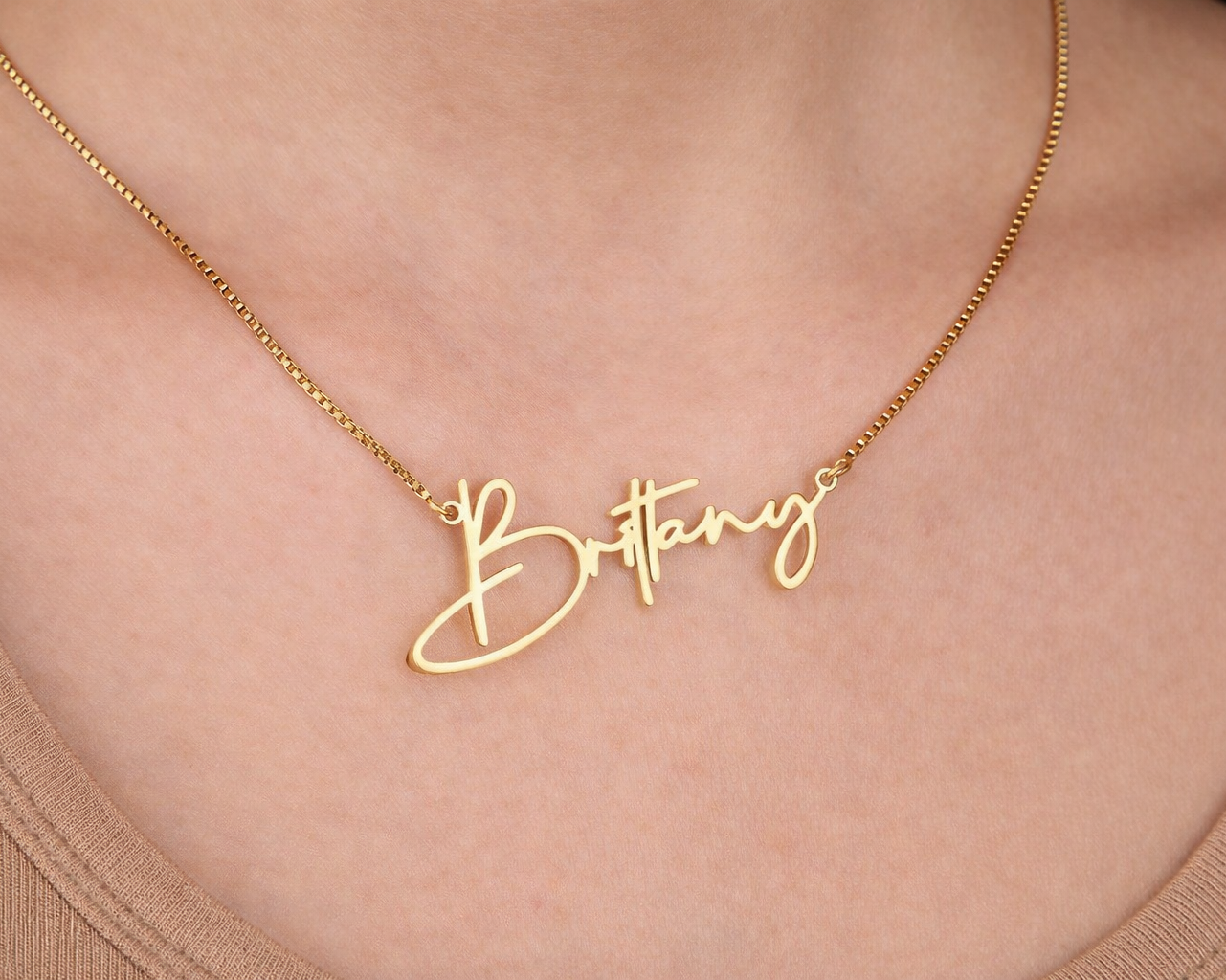 Exquisite Name Gold-plated Necklace