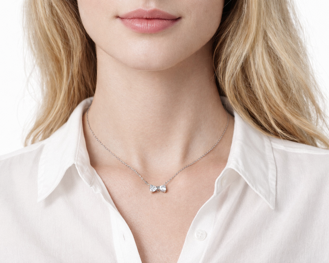 Gala Noire Bowtie Silver Necklace