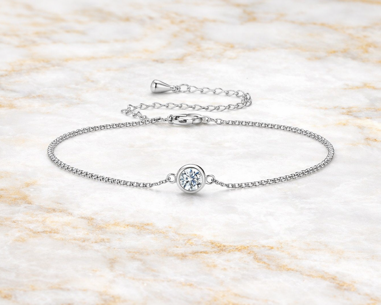 Prestia Silver Bracelet with Moissanite