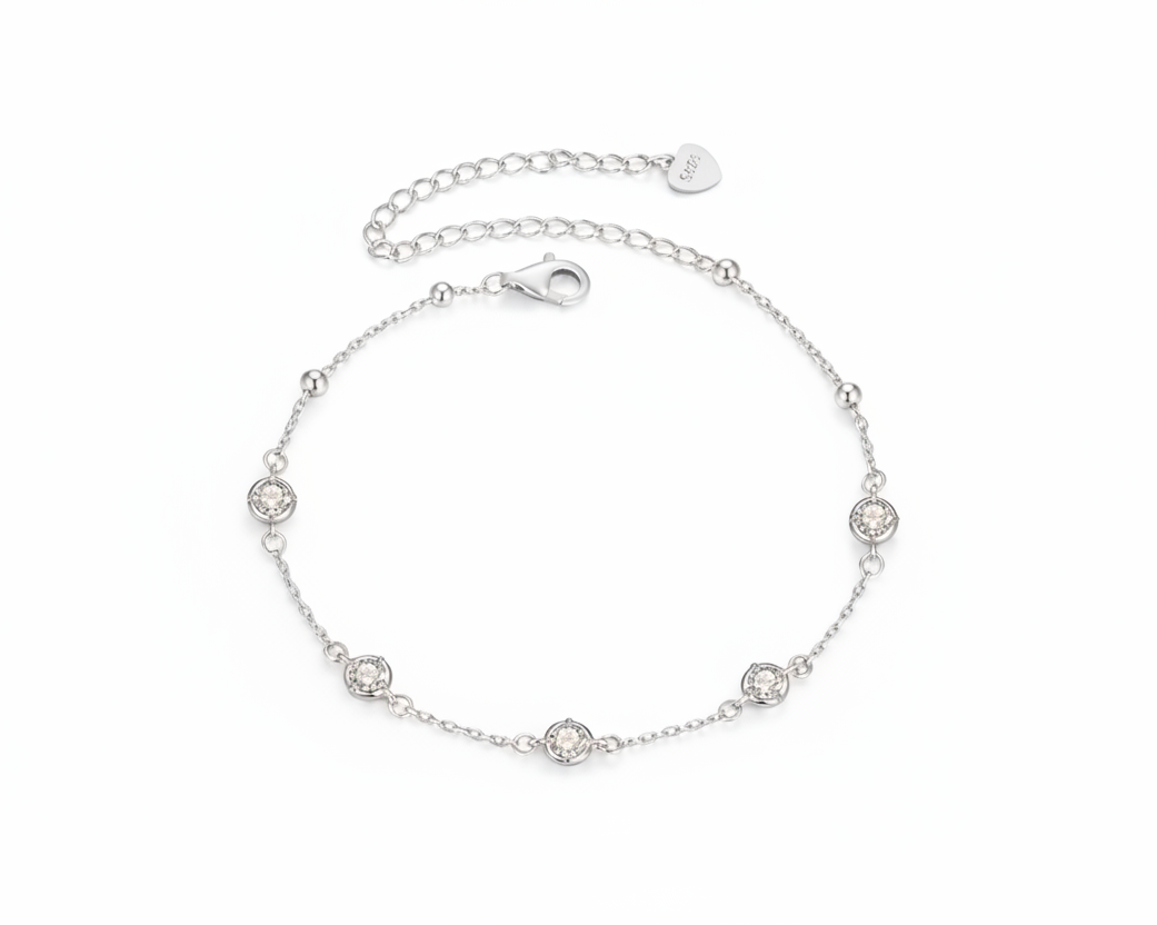 Galaxia Silver Necklace with Moissanites