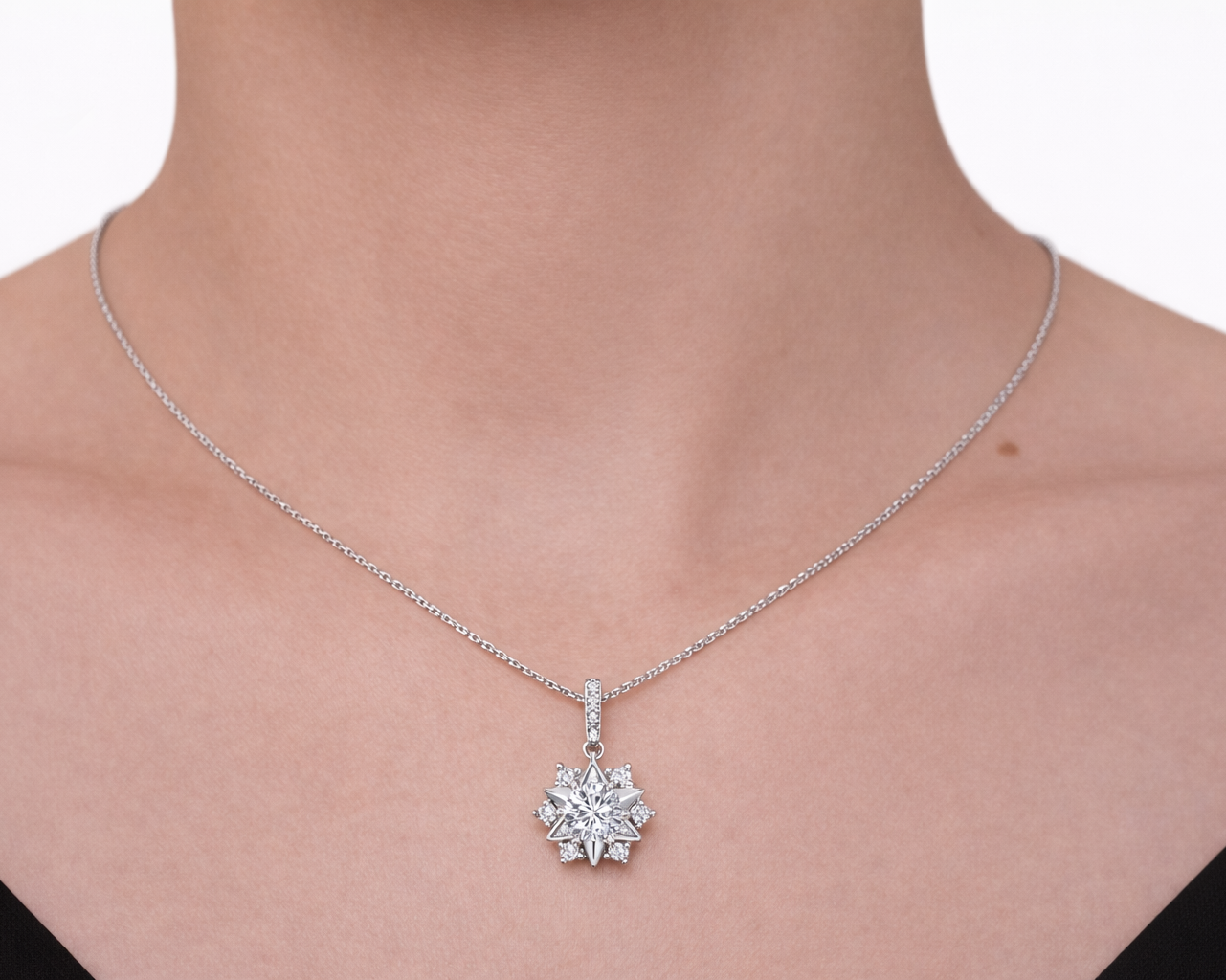 Stellara Star Silver Necklace with Moissanite