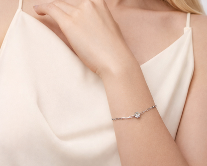 Gloriosa Chain Bracelet with Moissanite