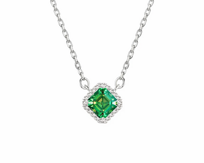 Cosmia White-gold plated Necklace with Moissanite