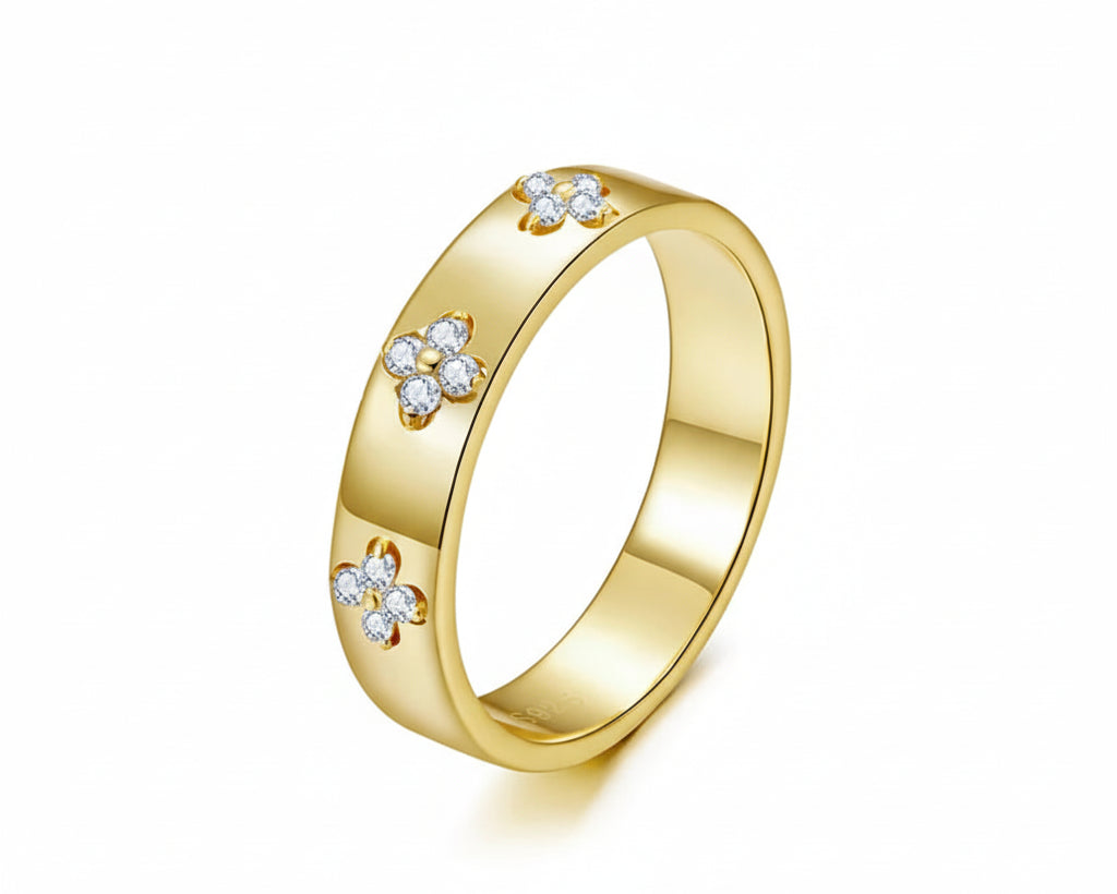 Lucky Clover Gold-plated Ring with Mossanites