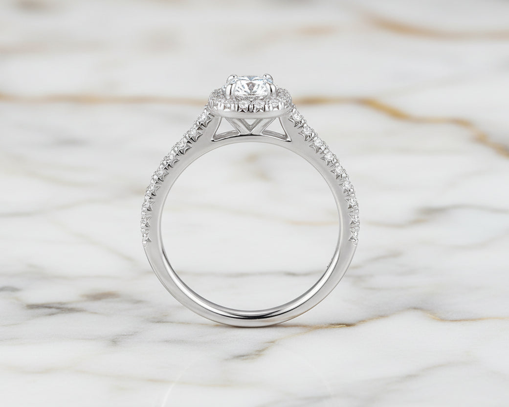 Luminance Gold-plated Ring with Moissanites