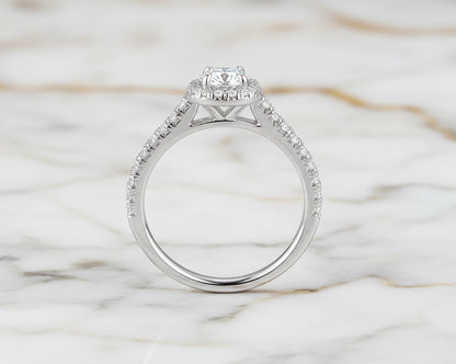 Luminance Gold-plated Ring with Moissanites