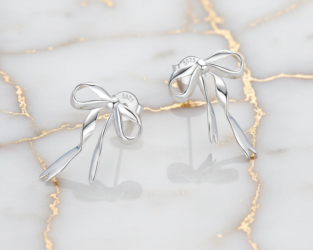 Unica Bow Silver Earrings