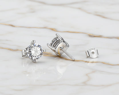 Elegance Gold-plated Earrings with Moissanites