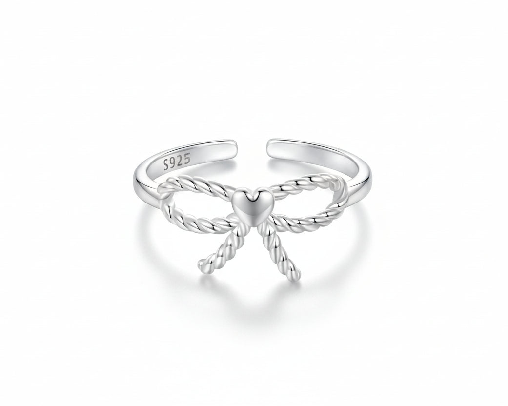 Unica Bow Silver Ring