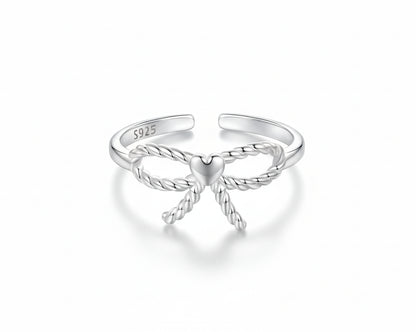 Unica Bow Silver Ring