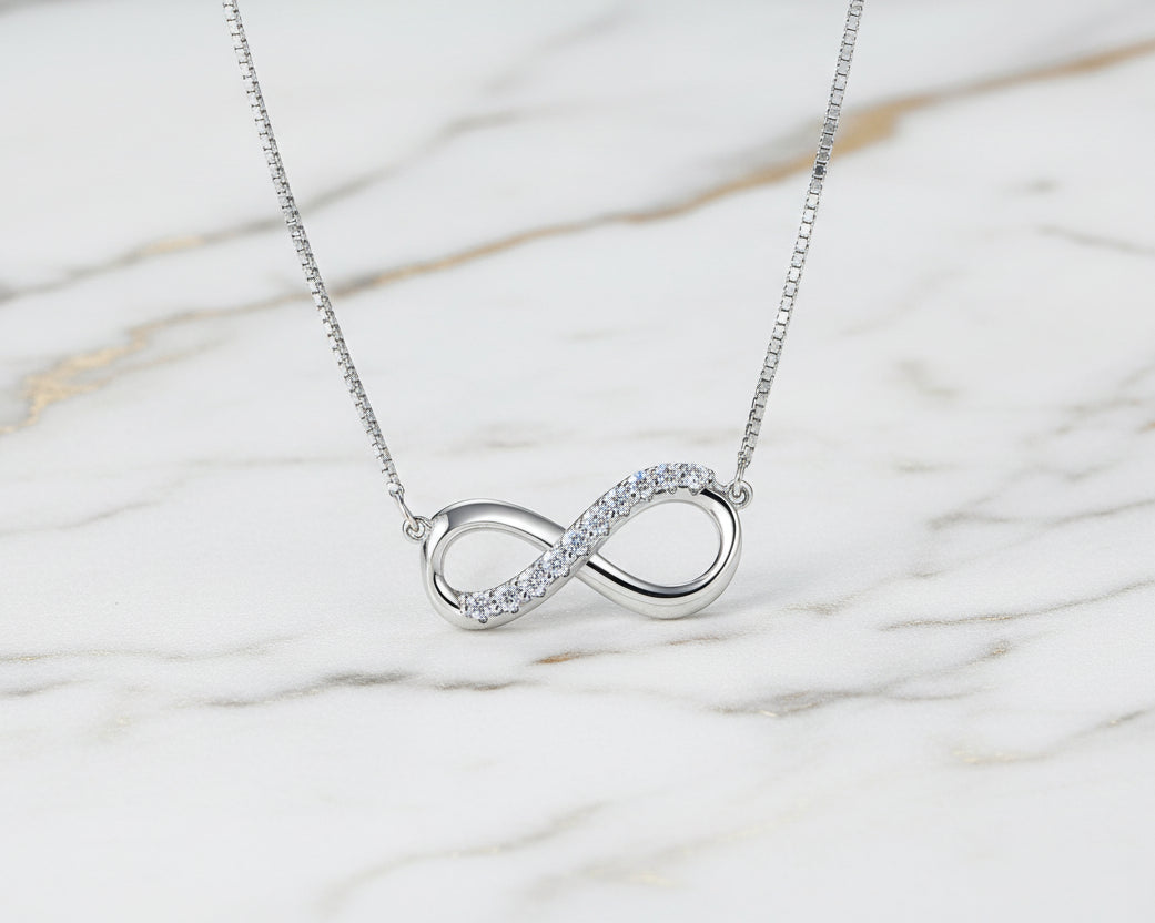 Eternal Loop Silver Necklace with Moissanites