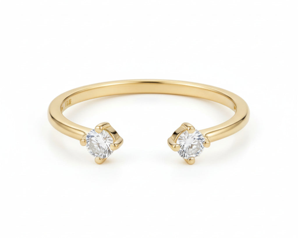 Nostalgia Gold and White-gold plated Ring with Moissanites