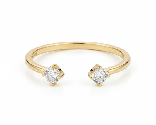 Nostalgia Gold and White-gold plated Ring with Moissanites