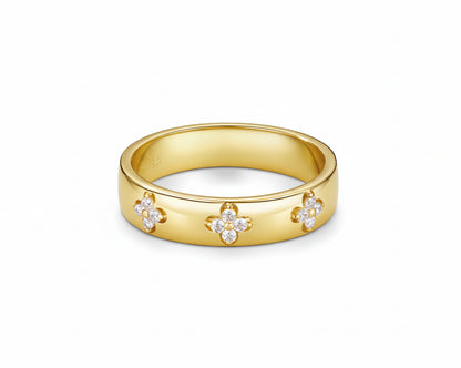 Lucky Clover Gold-plated Ring with Mossanites