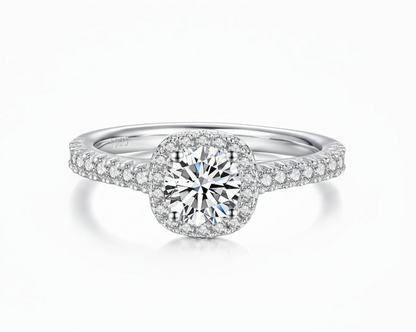 Luminance Gold-plated Ring with Moissanites